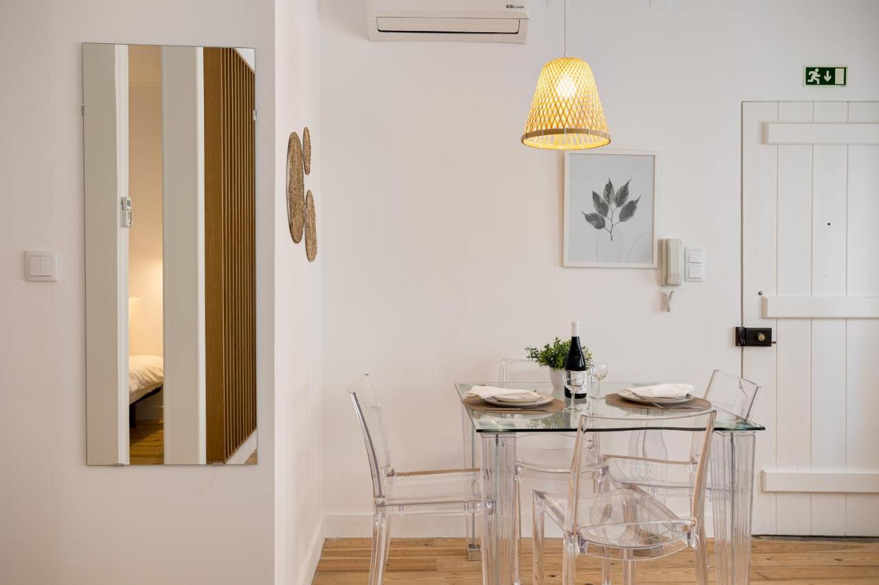 Alfama Chic Penabuquel3 Apartment ลิสบอน ภายนอก รูปภาพ